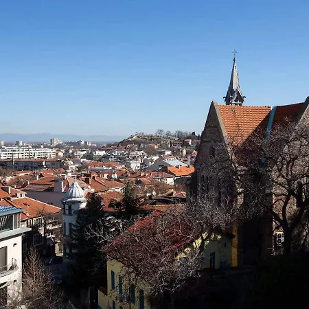 The White House 2* Filibe