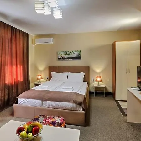 The White House Otel