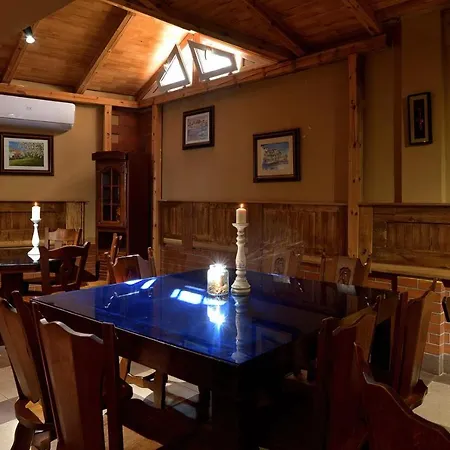 The White House Otel 2*