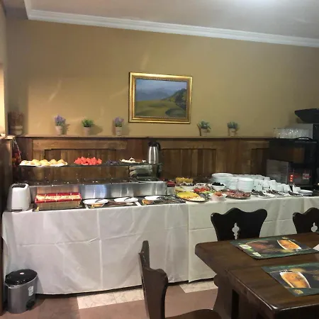 فندق The White House