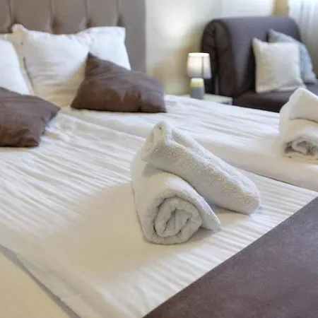 The White House بلوفديف