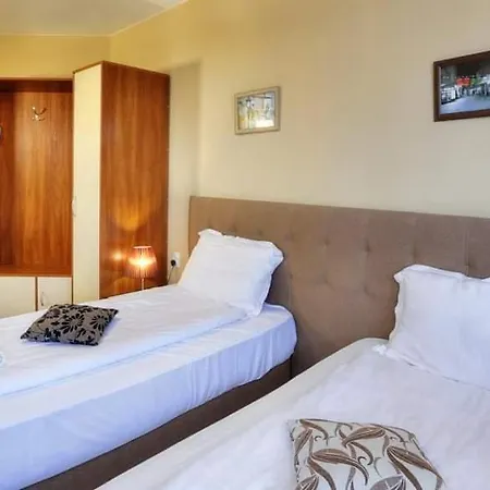 فندق The White House بلوفديف