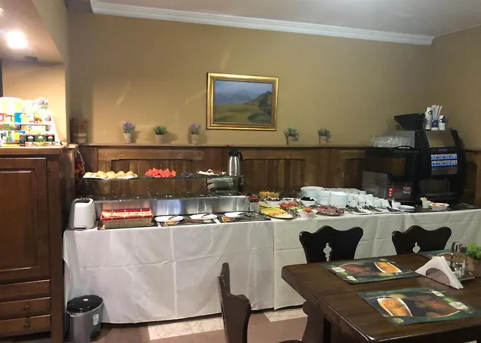 招待所 The White House