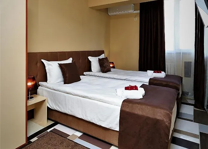 招待所 The White House 4*