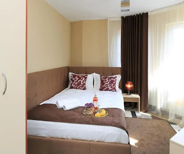 The White House 플로브디프