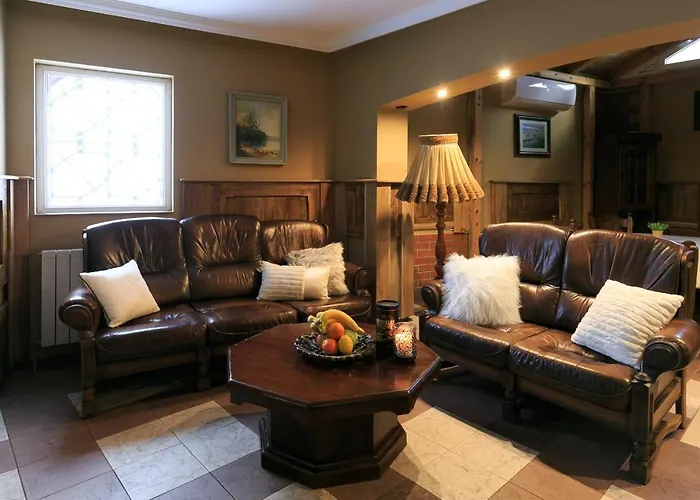 게스트하우스 The White House 플로브디프