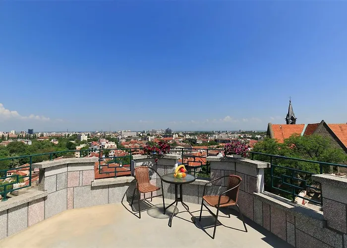 The White House 普罗夫迪夫