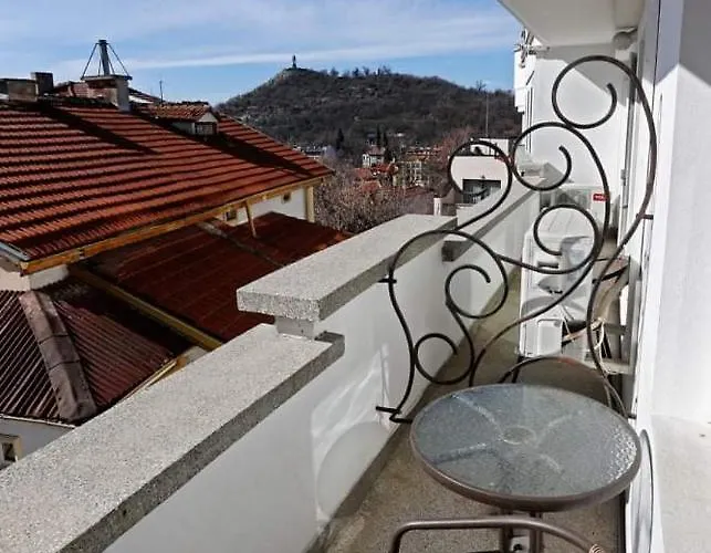 The White House 게스트하우스 4*