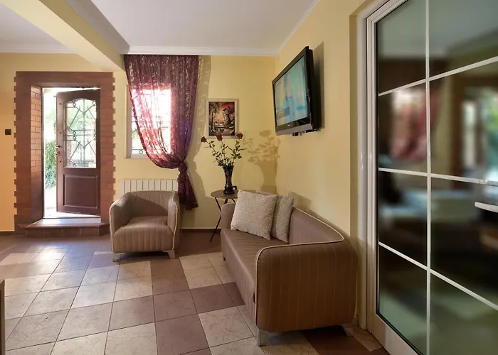 게스트하우스 The White House